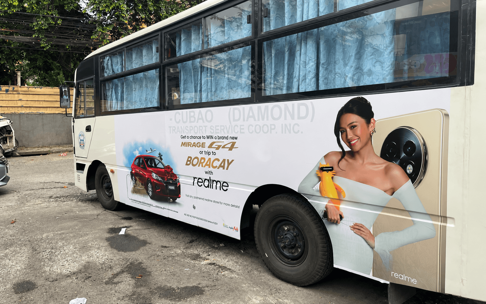 Realme Bus Wrap